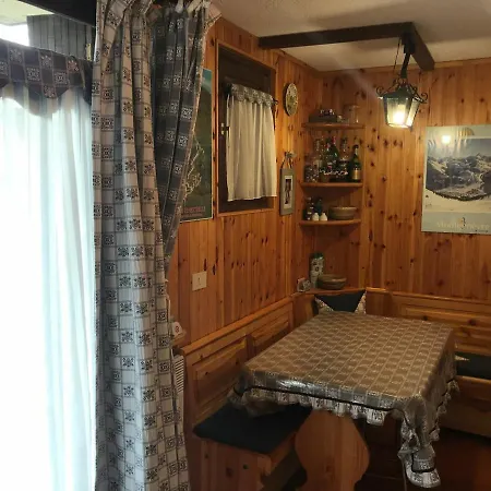 Apartment Studio Pour 4 Pers Proche Pistes Et Commerces, Animaux Acceptes - Fr-1-445-141 Montgenevre